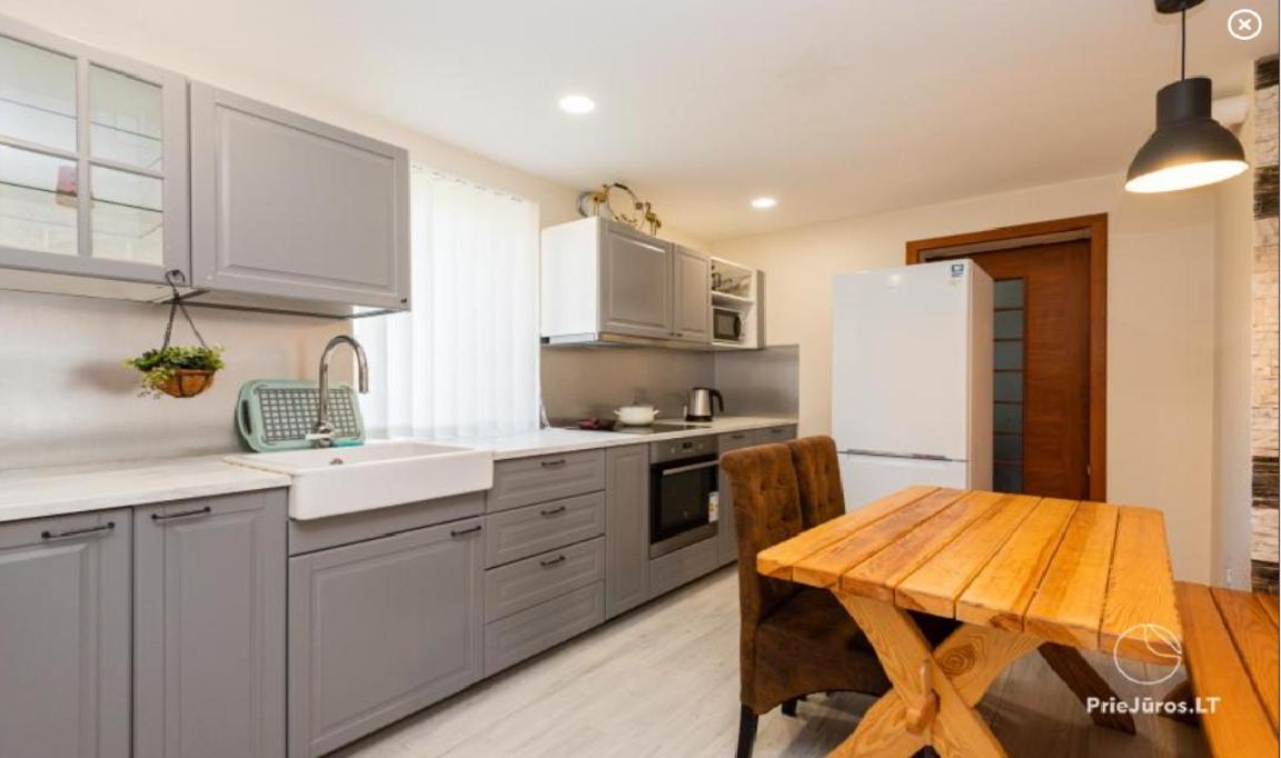 Apartamentai Sventojoje พาลังกา ภายนอก รูปภาพ